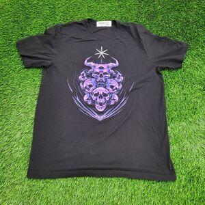 The-Living-World-Of-Verum-Wiki Shirt Large 22x29 Black